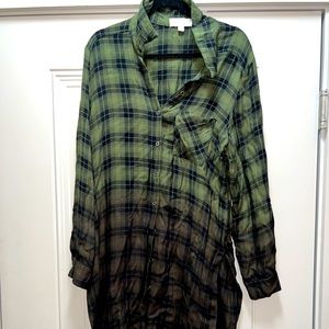 Knox Rose Over sized green ombré flannel.